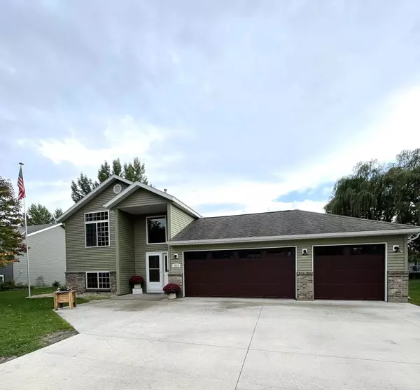 Sartell, MN 56377,1912 4th ST N