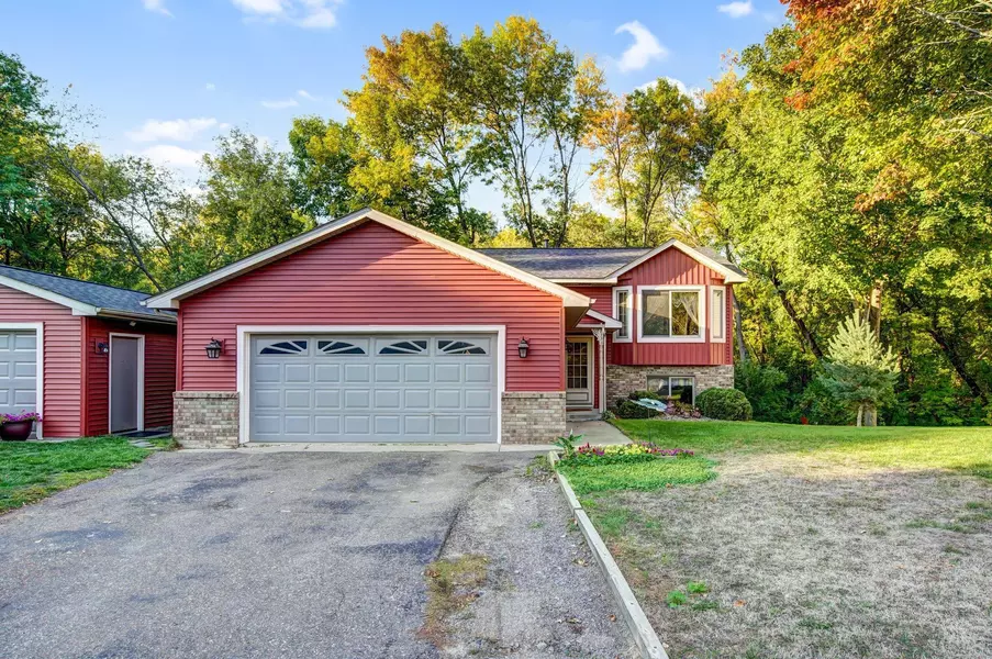 7251 Clear RDG, Centerville, MN 55038