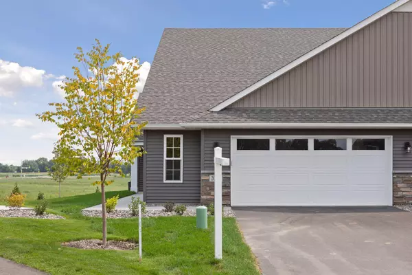 20095 Fitzgerald CIR N, Forest Lake, MN 55025