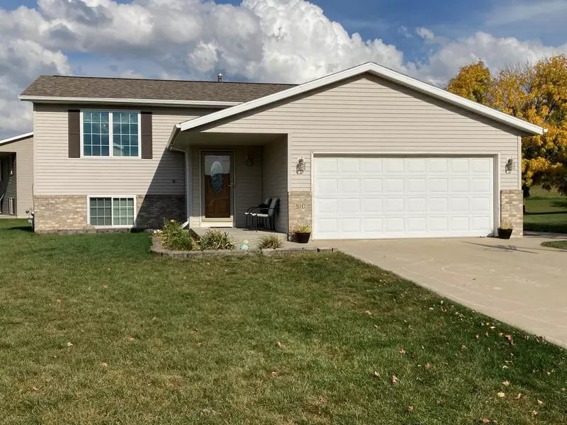 510 Pheasant Run LN NE, Stewartville, MN 55976