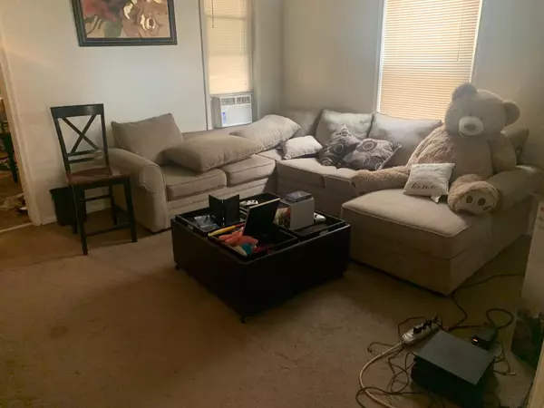 Saint Paul, MN 55130,617 Maryland AVE E