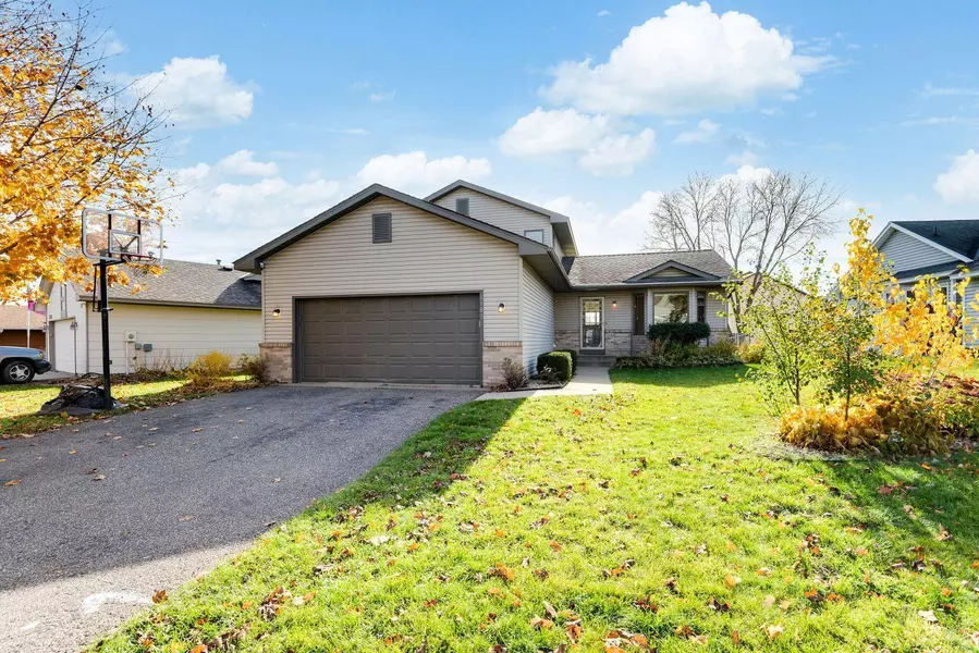 8180 Lower 147th ST W, Apple Valley, MN 55124