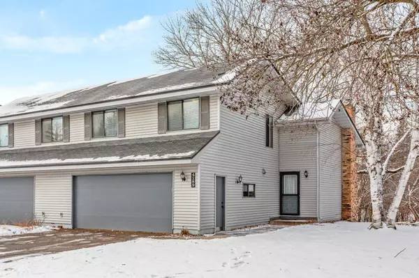 4189 Shirlee LN N, Shoreview, MN 55126