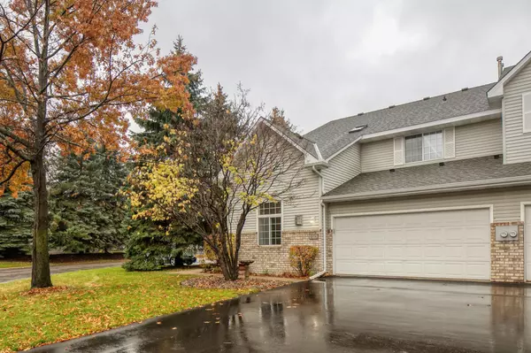 8376 Kimball DR, Eden Prairie, MN 55347