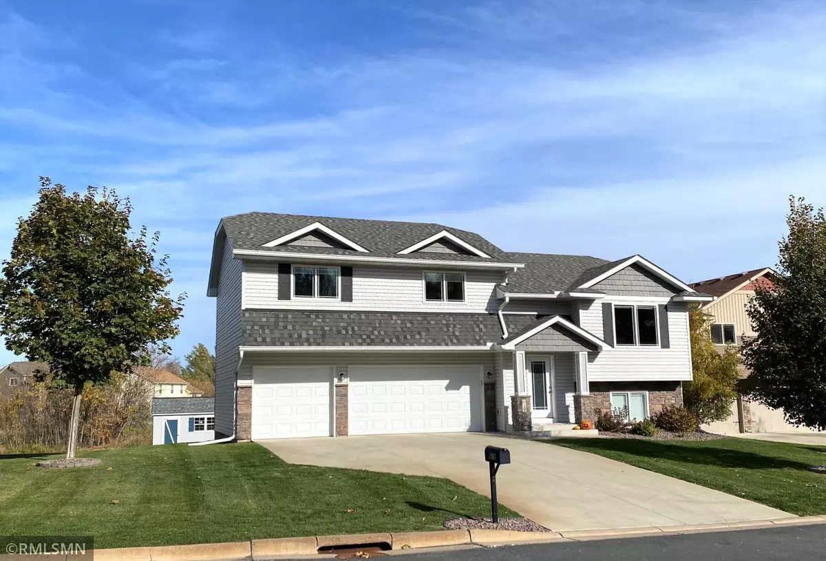 Montrose, MN 55363,919 Breckenridge LN