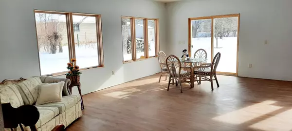 Rollingstone, MN 55969,218 Thomas DR