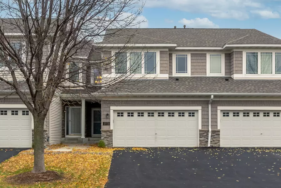 2773 Spy Glass DR, Chaska, MN 55318