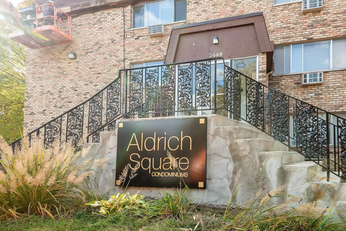 Minneapolis, MN 55405,2446 Aldrich AVE S #309