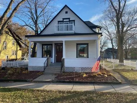 221 E Pearl ST, Owatonna, MN 55060