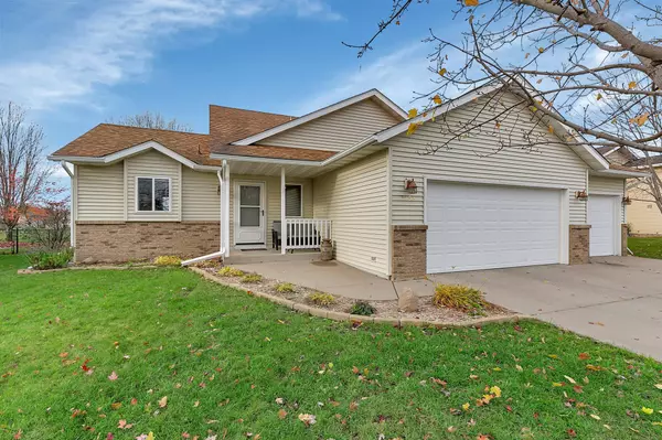 2593 Olive LN, Sauk Rapids, MN 56379