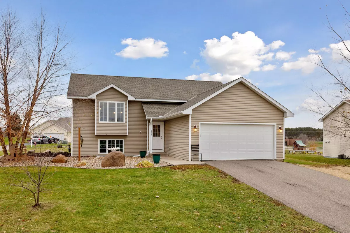 Somerset, WI 54025,419 Lyn LN