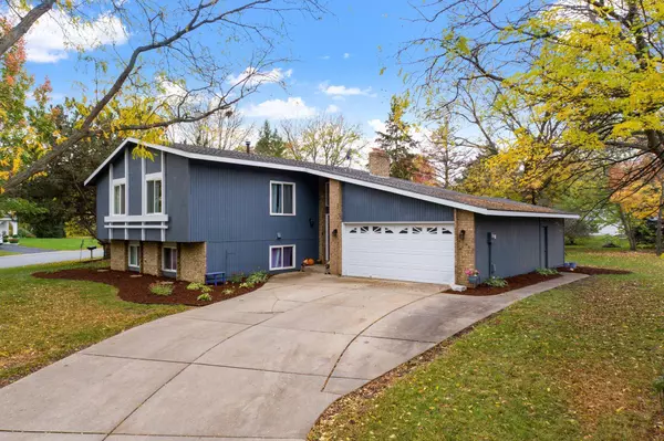 Eagan, MN 55122,4385 Metcalf DR