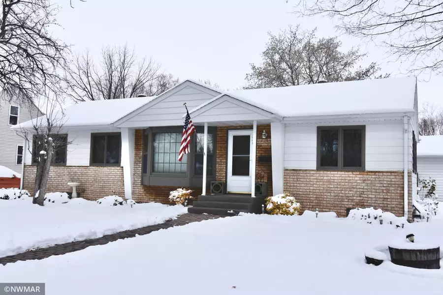 324 Merriam AVE S, Thief River Falls, MN 56701