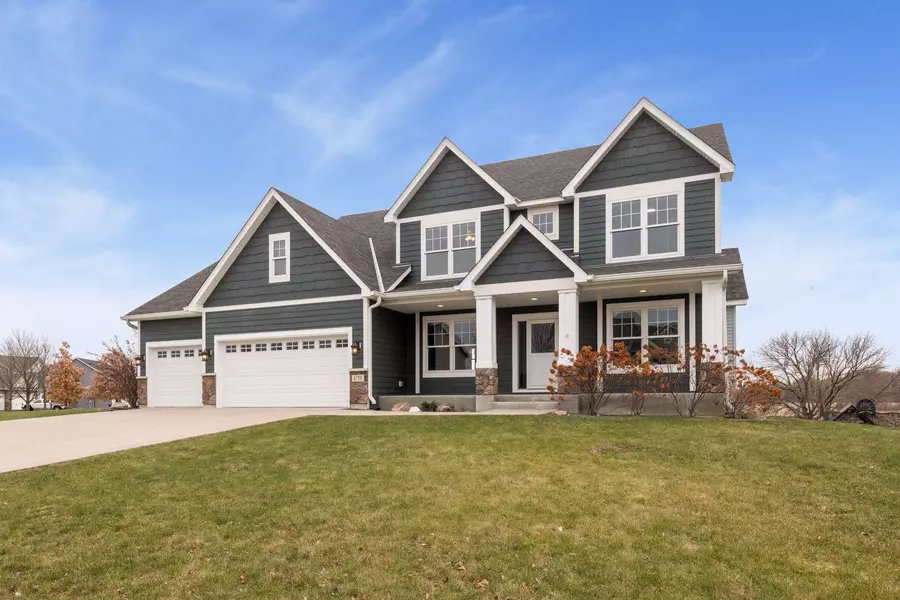 4758 Merganser DR, Minnetrista, MN 55375