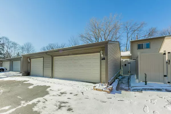 5530 Meister RD, Fridley, MN 55432