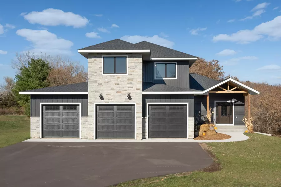 1290 195th AVE, New Richmond, WI 54017