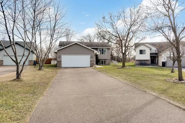 Isanti, MN 55040,817 Isanti Pkwy NW