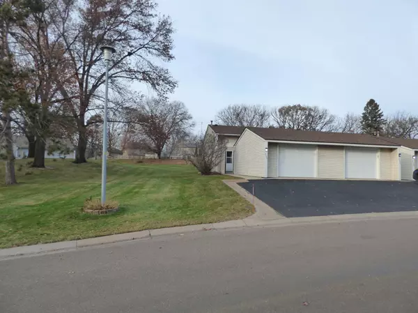 12242 Eagle ST NW, Coon Rapids, MN 55448