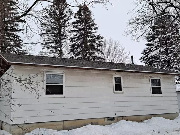 Little Falls, MN 56345,214 11th ST SW