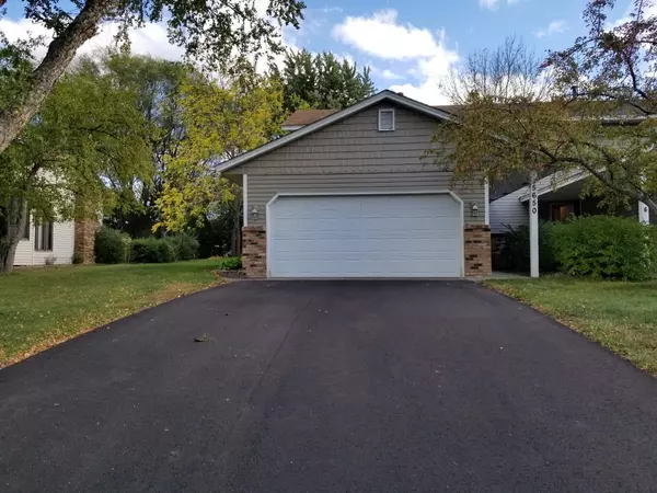 Shoreview, MN 55126,5650 Royal Oaks DR