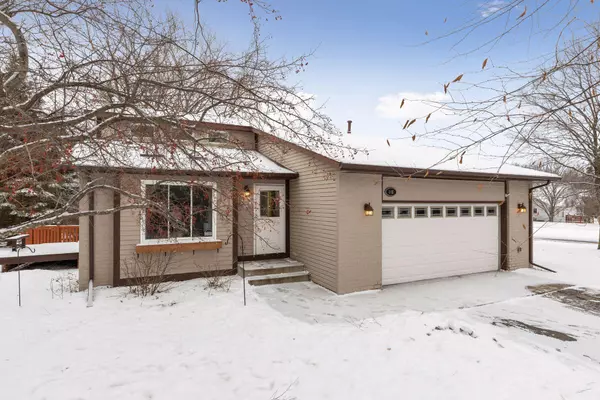 Eagan, MN 55123,4461 Reindeer LN