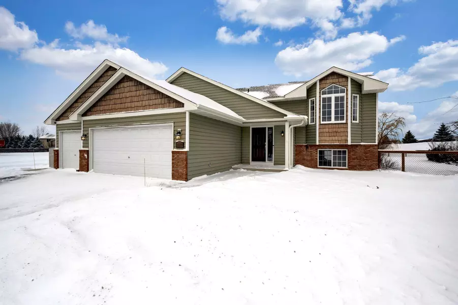 10500 51st ST NE, Albertville, MN 55301