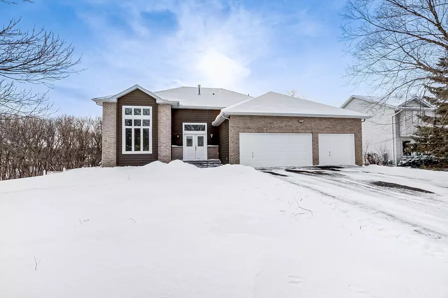 20708 Justice PATH, Lakeville, MN 55044