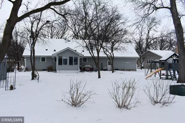 Glencoe, MN 55336,1220 Reeds LN