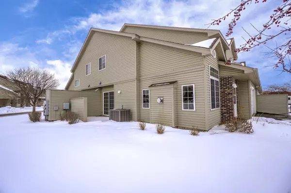 Hudson, WI 54016,2441 Oakridge CIR