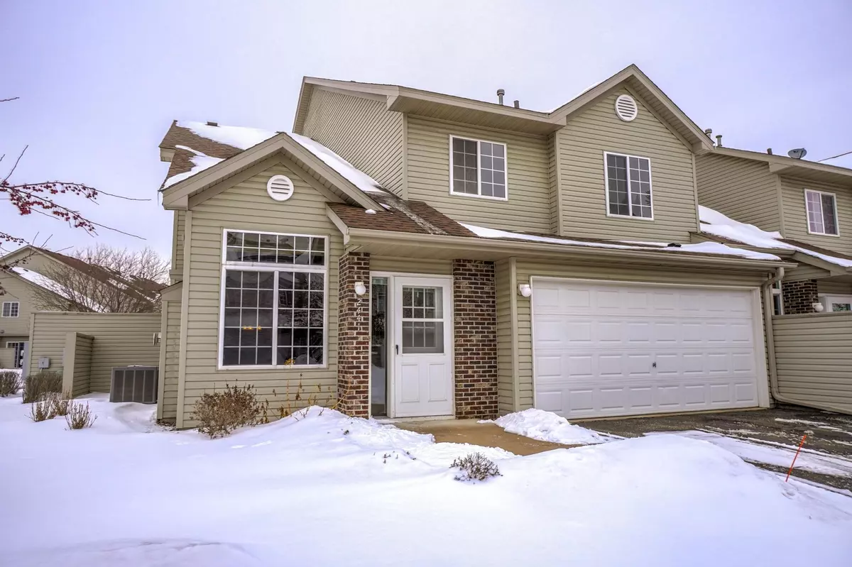 Hudson, WI 54016,2441 Oakridge CIR