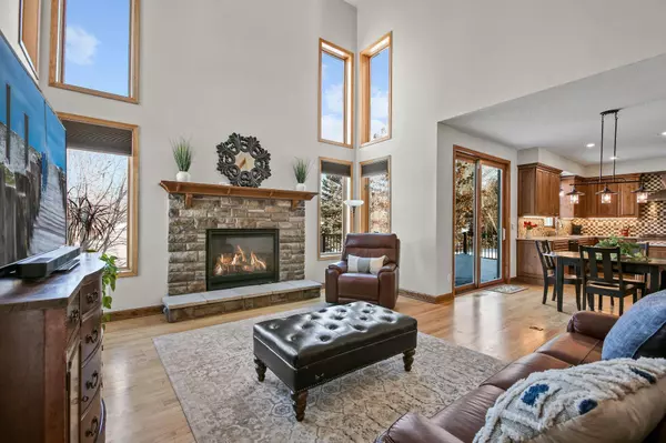 Eden Prairie, MN 55347,15002 Camdon HL