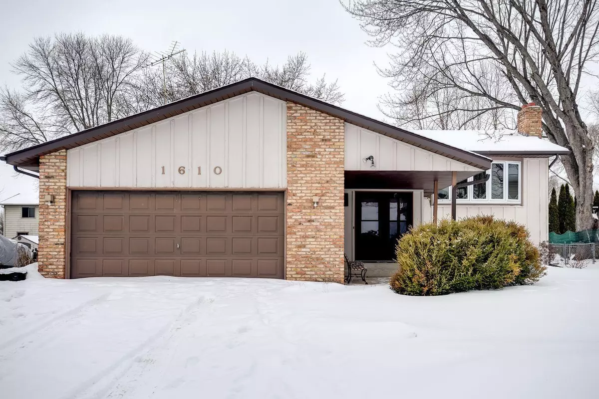 Hastings, MN 55033,1610 Brittany RD