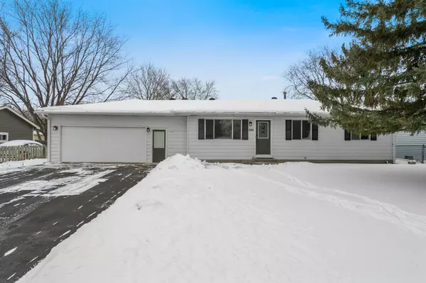 285 Cleveland AVE SE, New Brighton, MN 55112