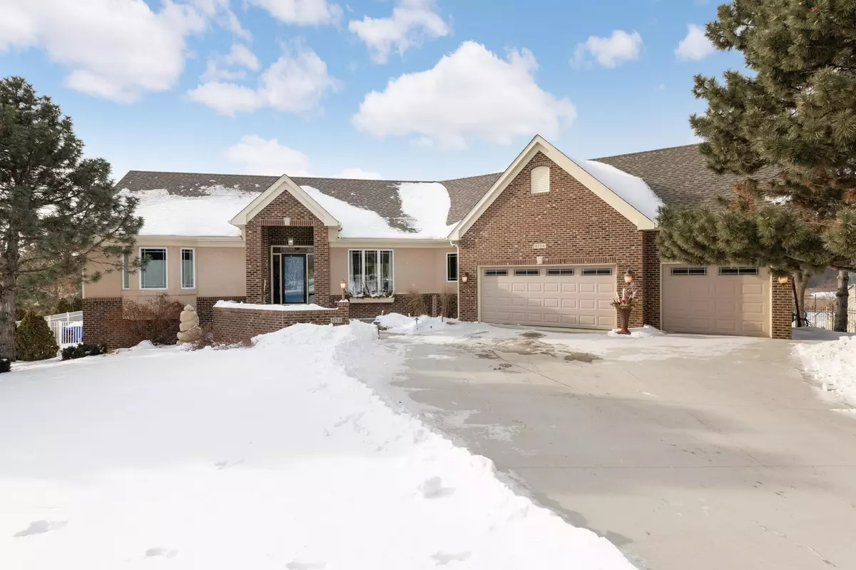 Victoria, MN 55386,8754 Ridge Ponds CT