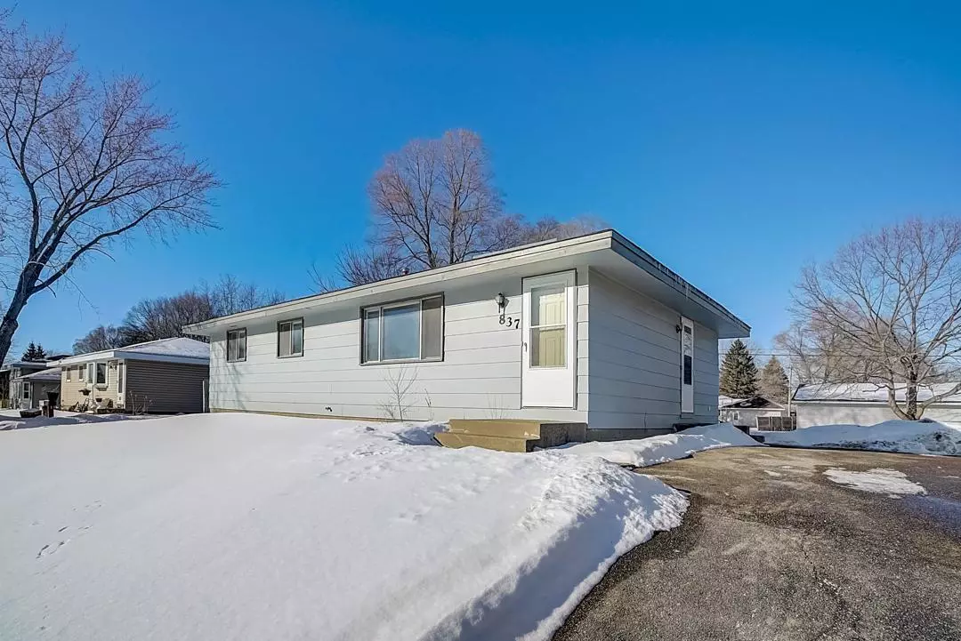 Anoka, MN 55303,837 38th AVE