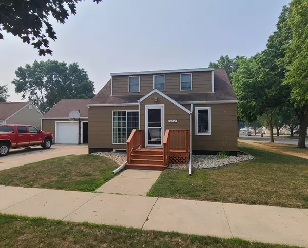 522 5th ST SW, Pipestone, MN 56164