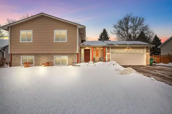 Maple Grove, MN 55369,8975 Kirkwood CIR N