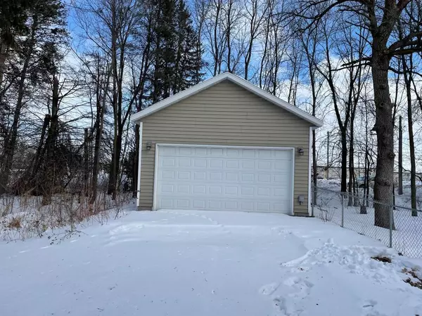 Mora, MN 55051,174 1st ST SE