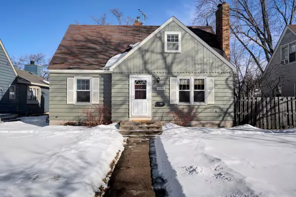 4020 Regent AVE N, Robbinsdale, MN 55422