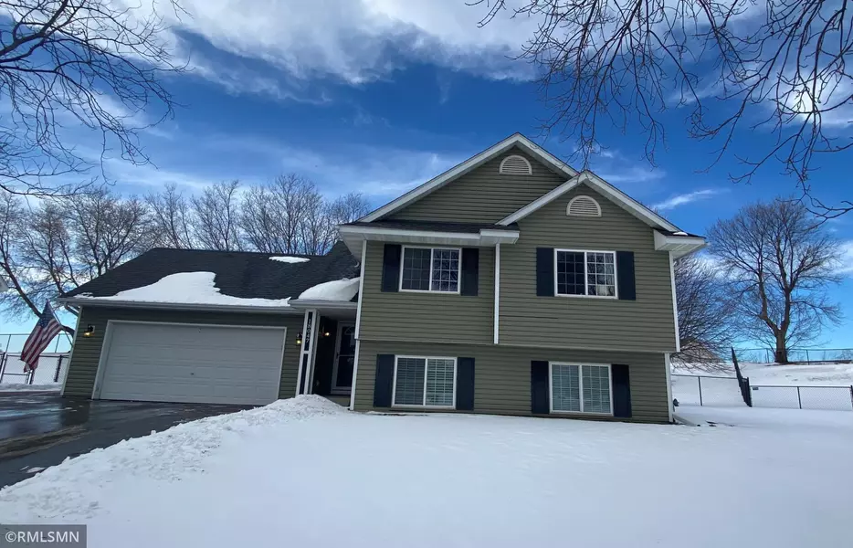 18047 Exeter CT, Farmington, MN 55024