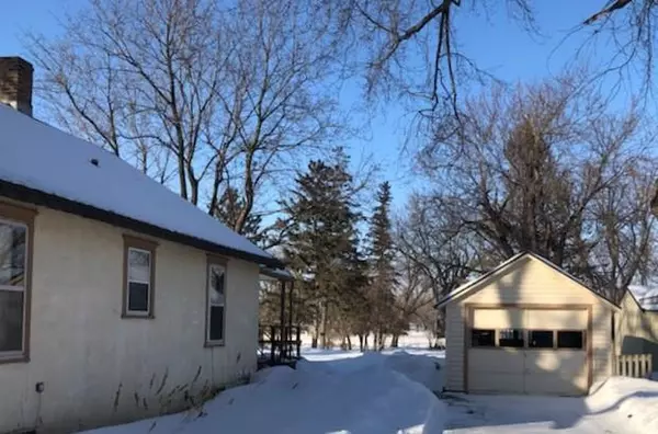 Appleton, MN 56208,341 E Thielke AVE