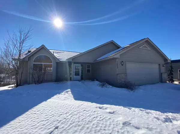 1002 Theresa Marie DR, Elko New Market, MN 55054