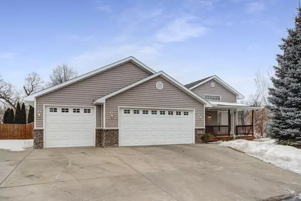 8767 Garvey CT, Monticello, MN 55362