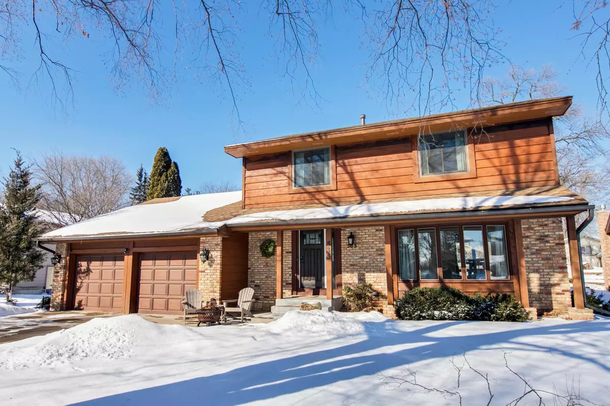 Shoreview, MN 55126,535 Lake Summit CT