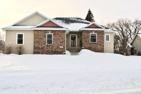 220 Sierra LOOP, Sartell, MN 56377