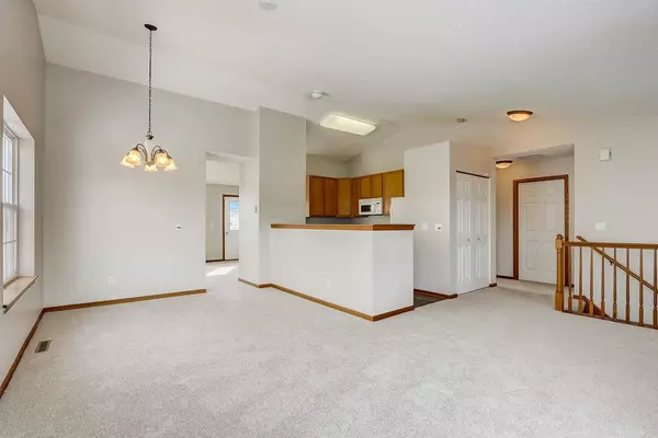 Shakopee, MN 55379,708 Cobblestone WAY