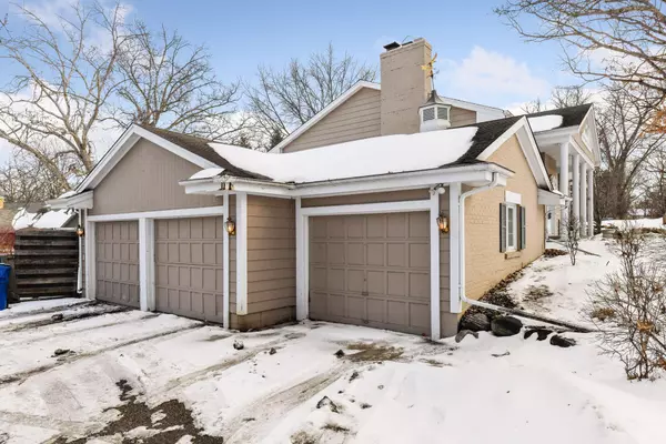 Edina, MN 55436,5305 Kingsberry DR