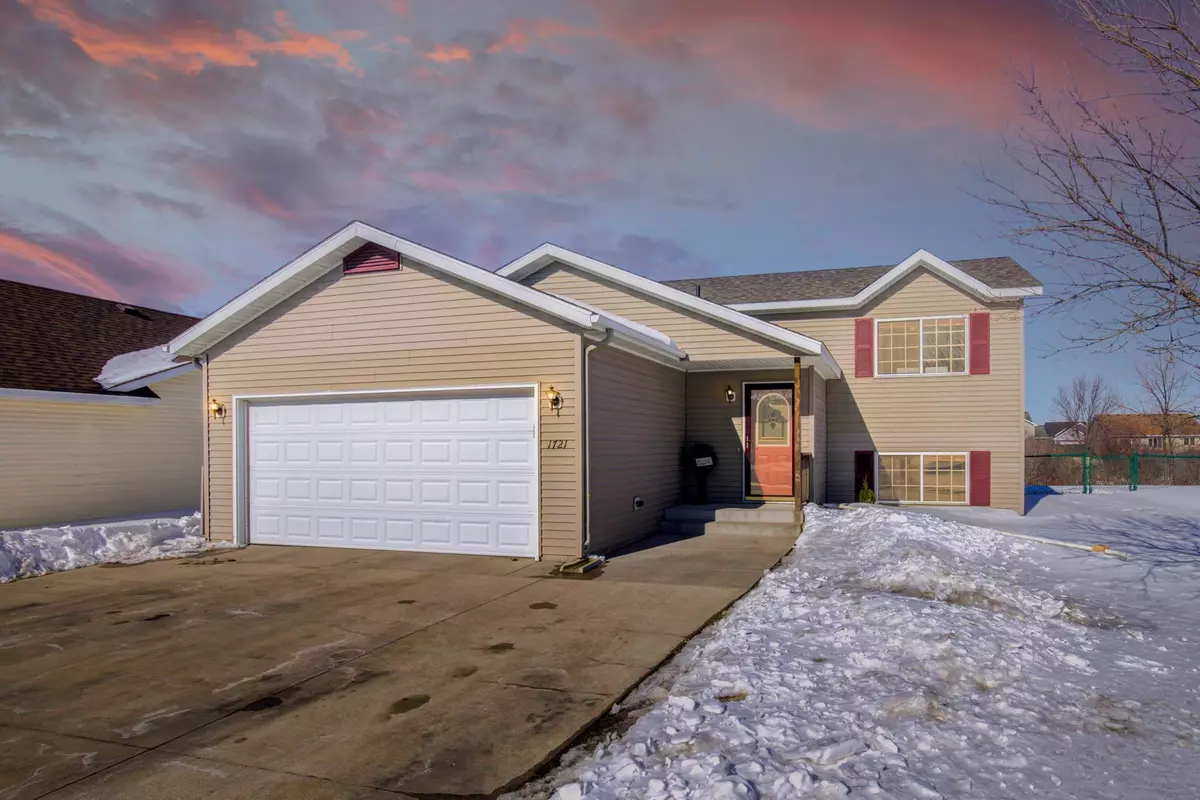 Sauk Rapids, MN 56379,1721 Peach DR NE