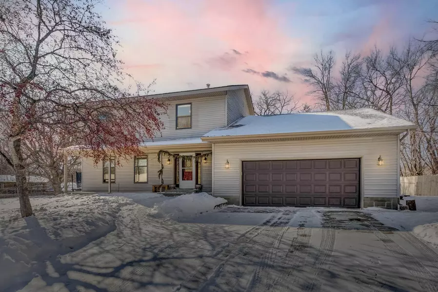 1808 Cedar PL, Buffalo, MN 55313