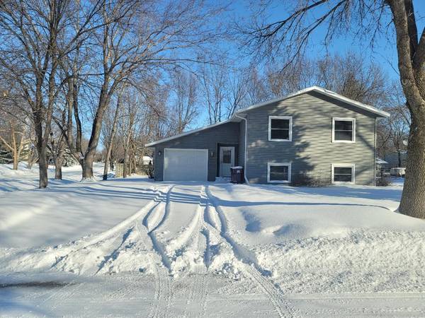 500 Wilson CT, Northfield, MN 55057